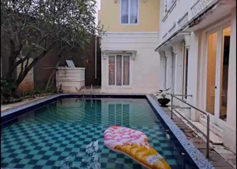 rumah mewah 800m duren sawit kolam renang langka