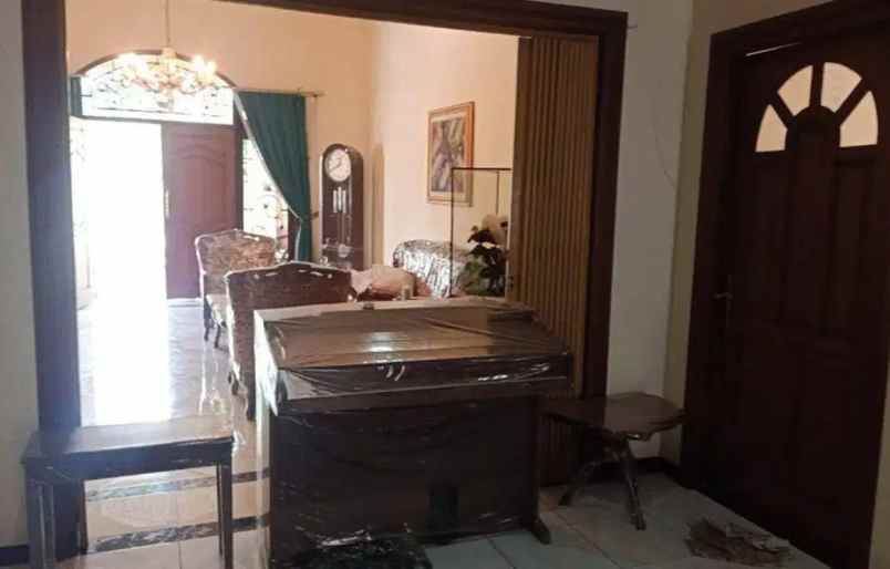 rumah mewah bagus siap huni di manyar kartika surabaya