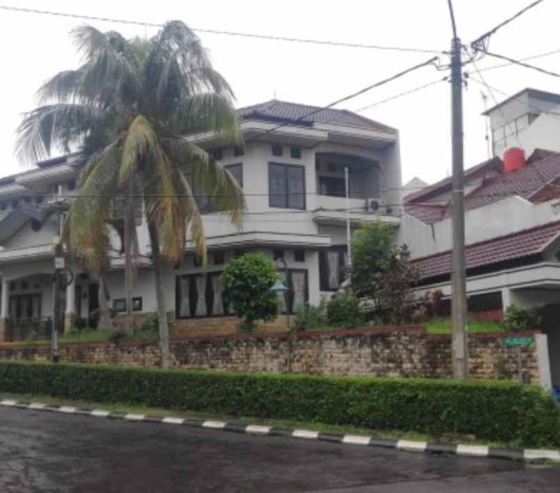 rumah mewah bangunan bagus nyaman sukmajaya depok