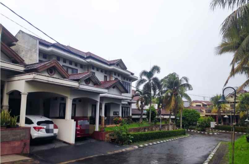 rumah mewah bangunan bagus nyaman sukmajaya depok