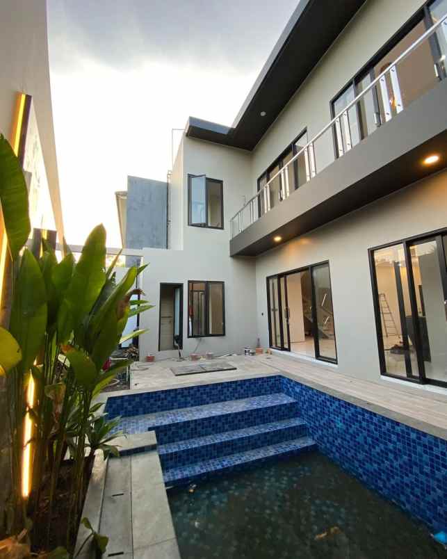 rumah mewah cocok untuk investasi dan villa di jogja