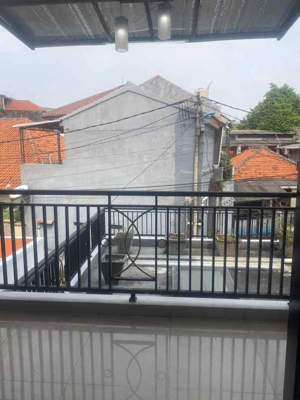 rumah mewah pasar rebo jaktim