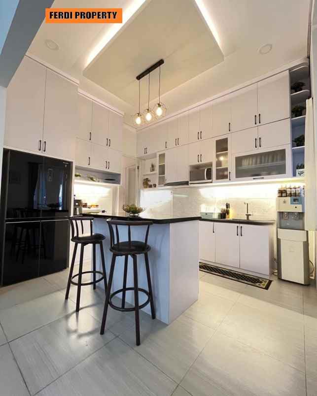 rumah mewah siap huni 5 kamar kota wisata cibubur