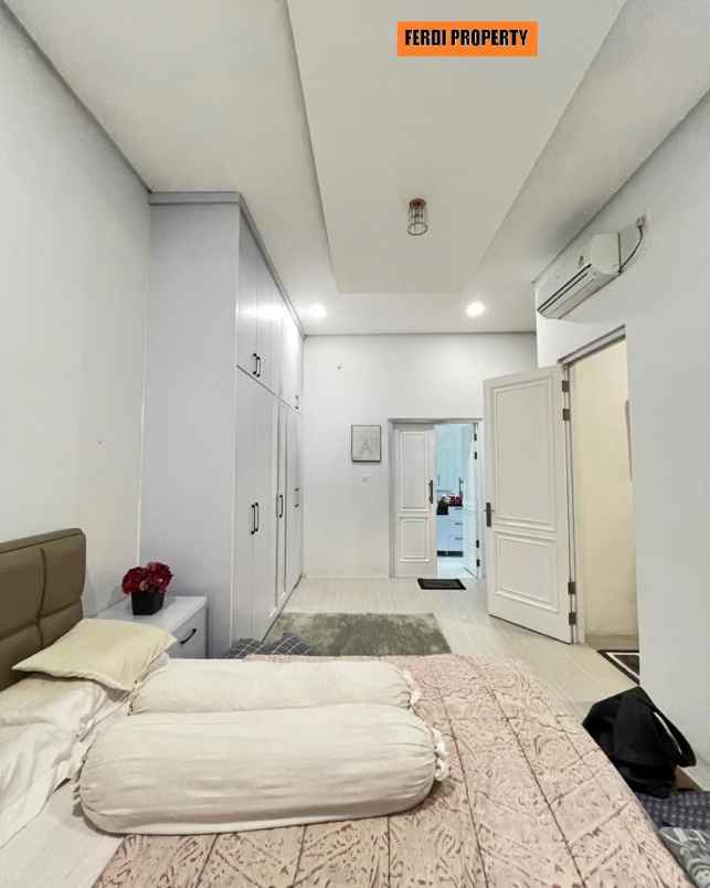 rumah mewah siap huni 5 kamar kota wisata cibubur