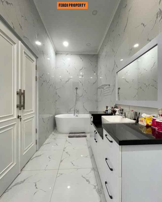 rumah mewah siap huni 5 kamar kota wisata cibubur