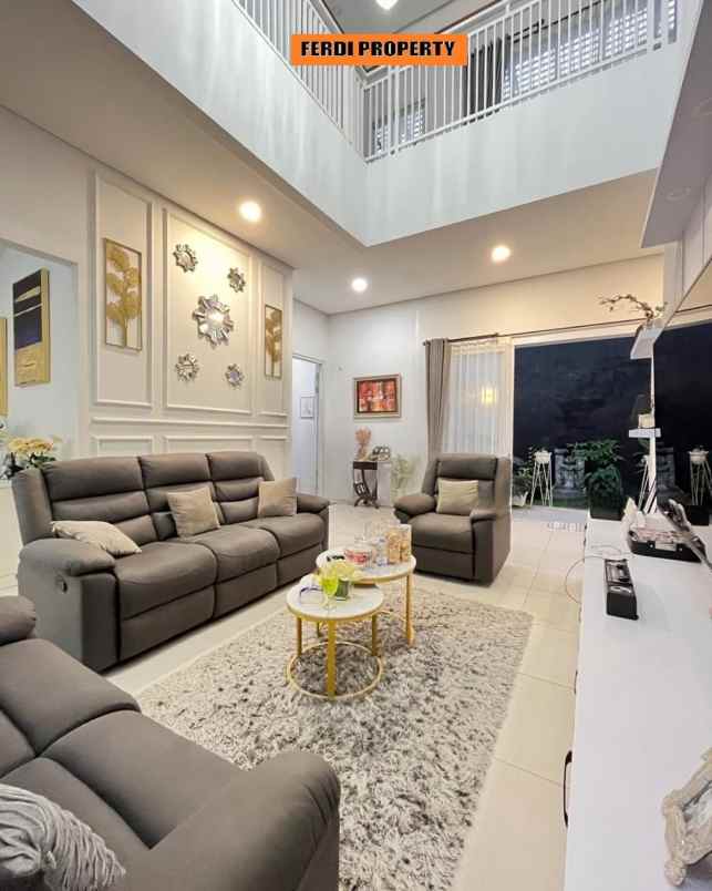 rumah mewah siap huni 5 kamar kota wisata cibubur