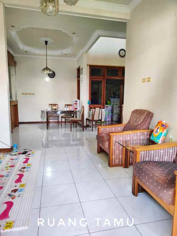 rumah minimalis di cigadung dago