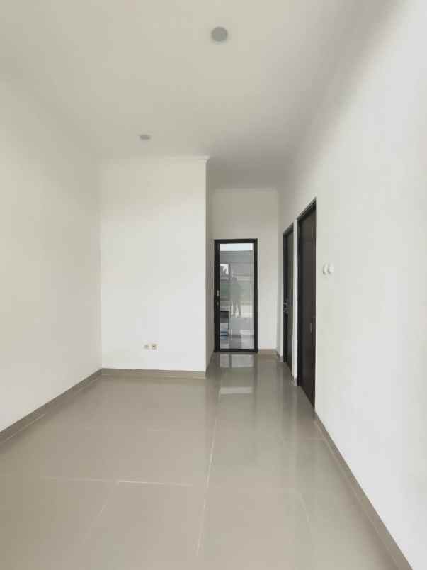 rumah minimalis strategis di tapos depok