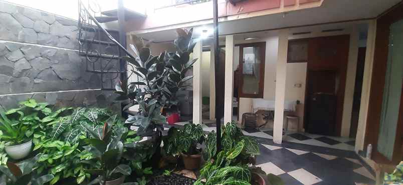 rumah modern classic di dago asri residence bandung