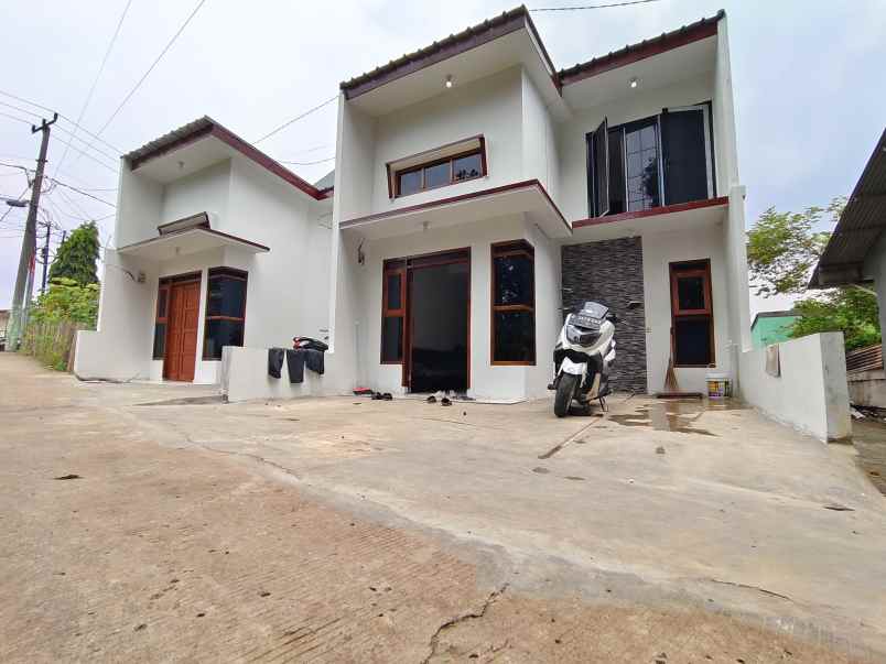 rumah modern semi 2 lantai harga masi promo