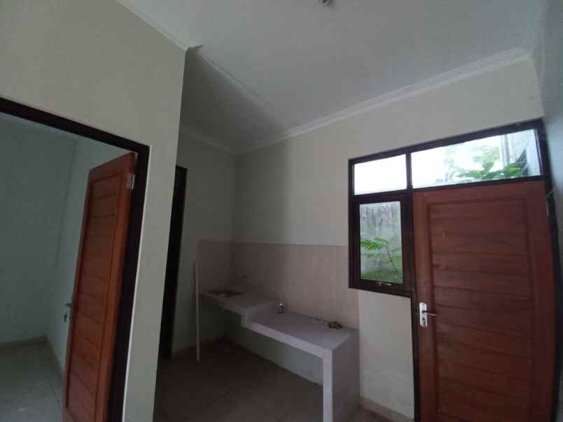 rumah murah desain modern dekat umy