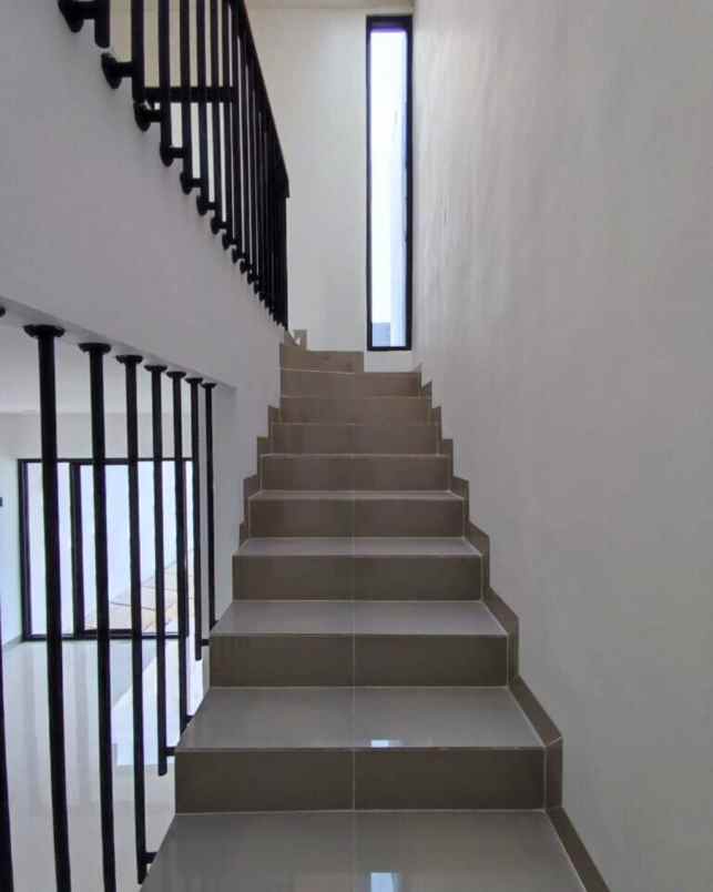 rumah ready siap huni dekat pondok cabe