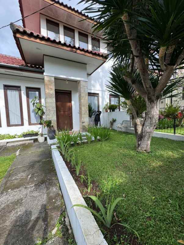 rumah royal view residence