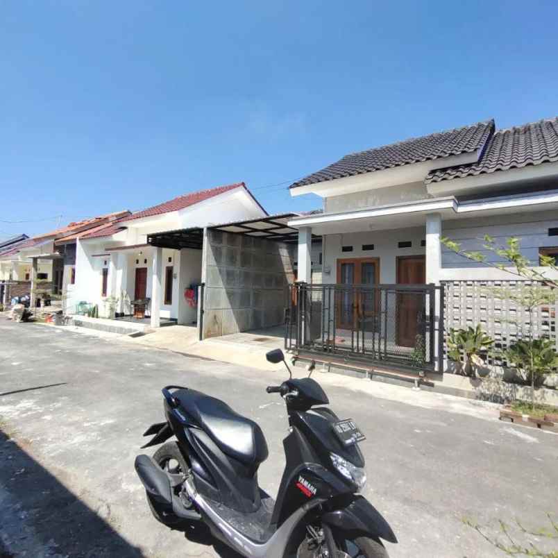 rumah second bagus dekat ums pabelan