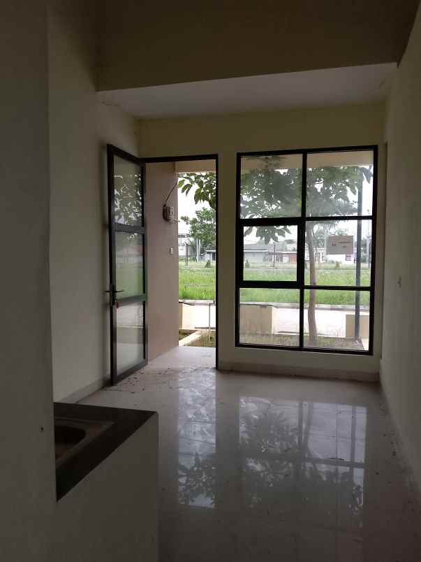 rumah second dekat jababeka ejip dan mm2100 cikarang
