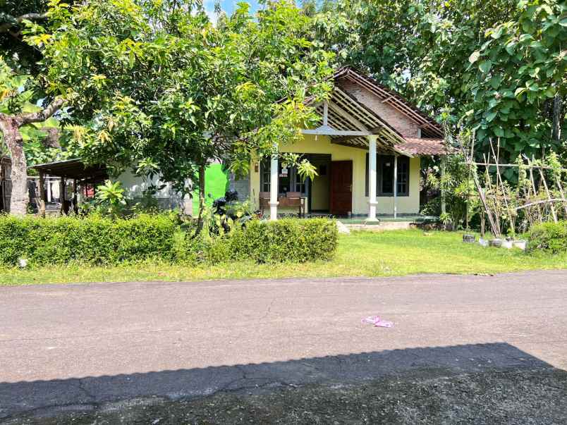 rumah siap huni 400m2 mojogedang karanganyar