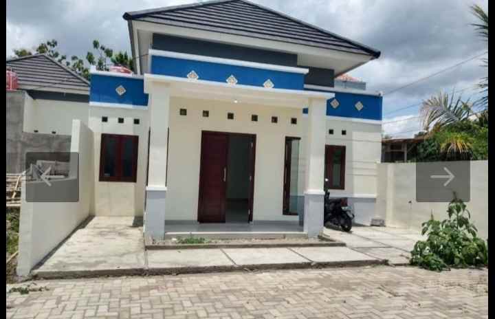 rumah siap huni di j imogiri barat km 7