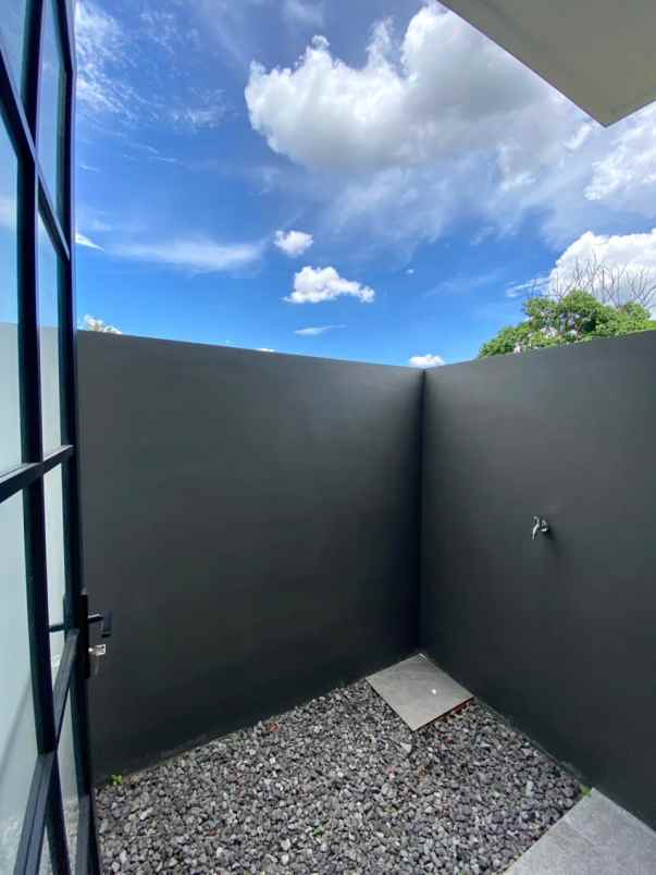 rumah siap huni lokasi di joyo agung kota malang