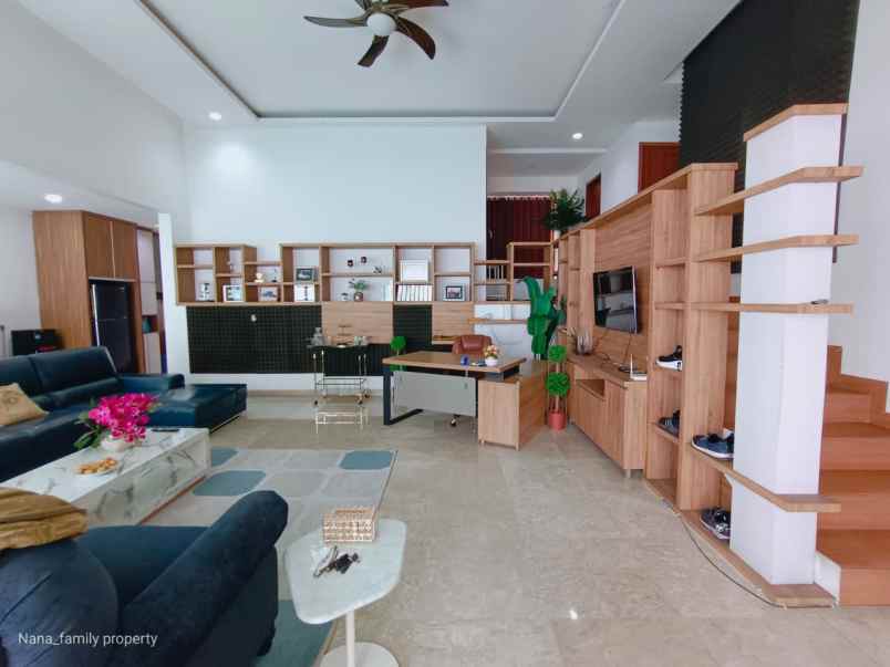 rumah siap huni semi furnished area joglo jakbar