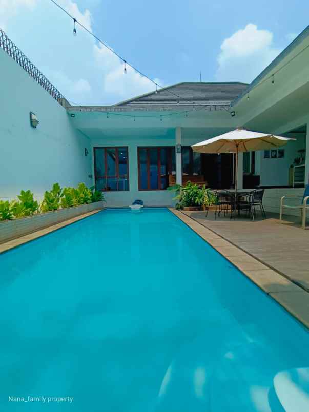 rumah siap huni semi furnished area joglo jakbar