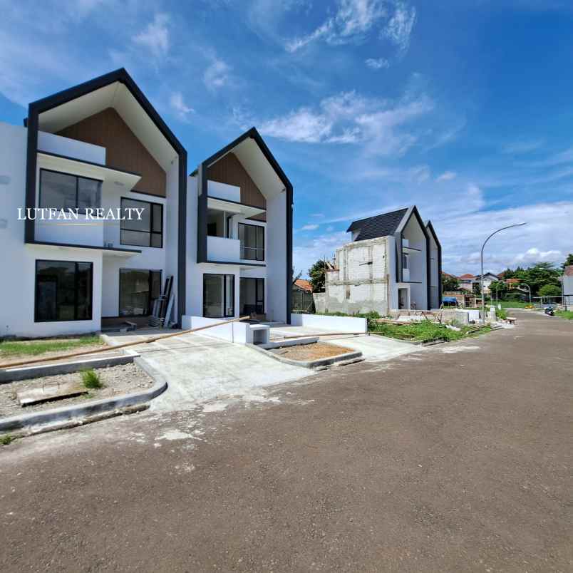 rumah skandinavian modern jagakarsa dalam komplek