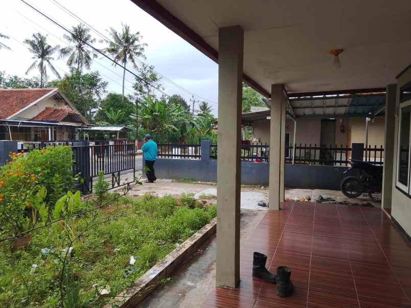 rumah strategis jln cagak subang jawa barat