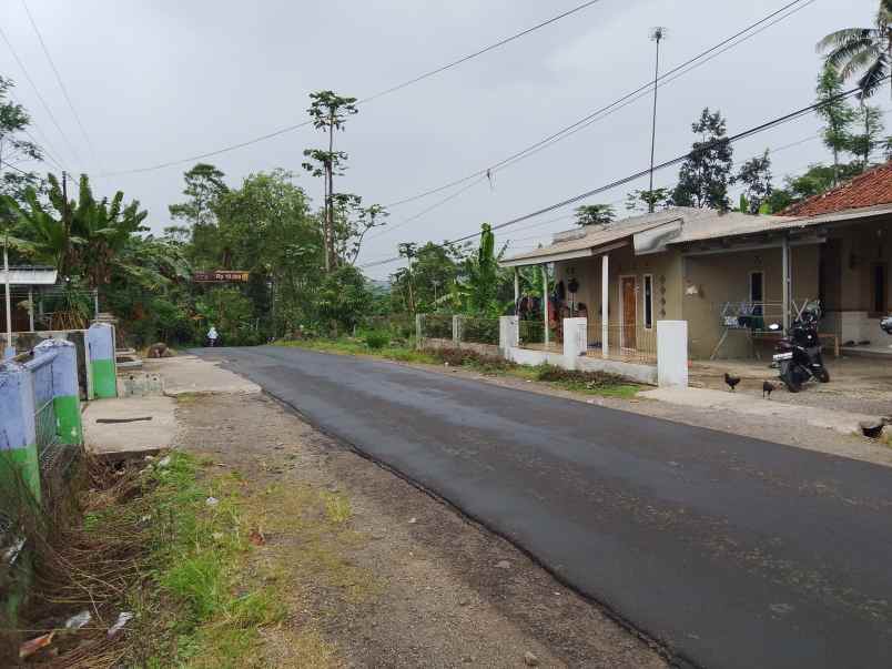 rumah strategis jln cagak subang jawa barat