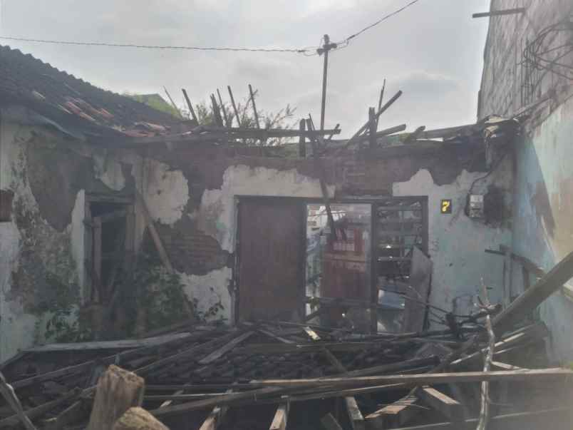 rumah tua hitung tanah 100m dari unwahas