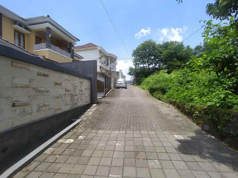 tanah jalan kaliurang km 14 kawasan kost exclusive shm