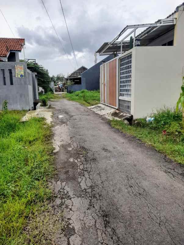 tanah kavling di tengah pemukiman