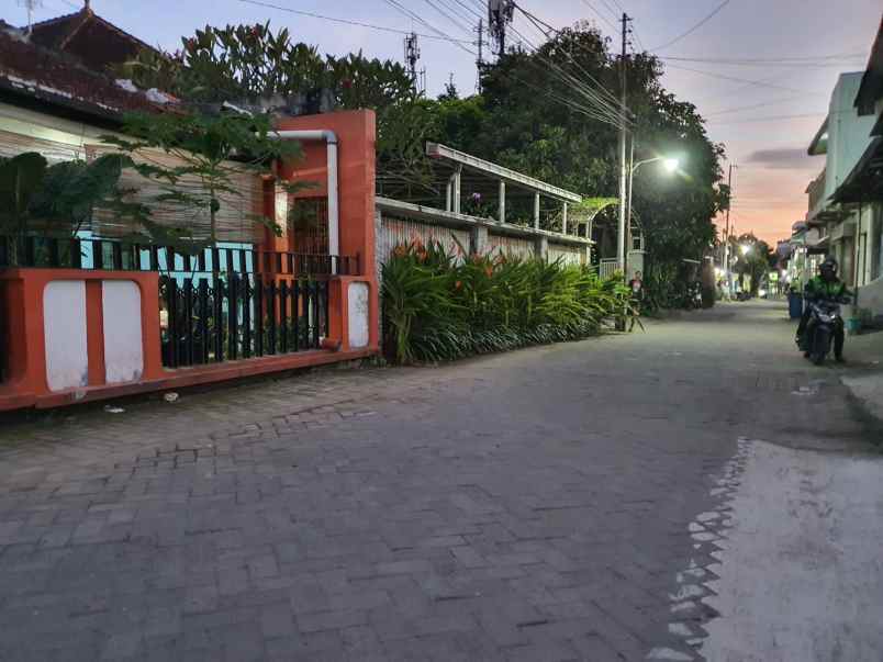 tanah samirono depan kampus uny