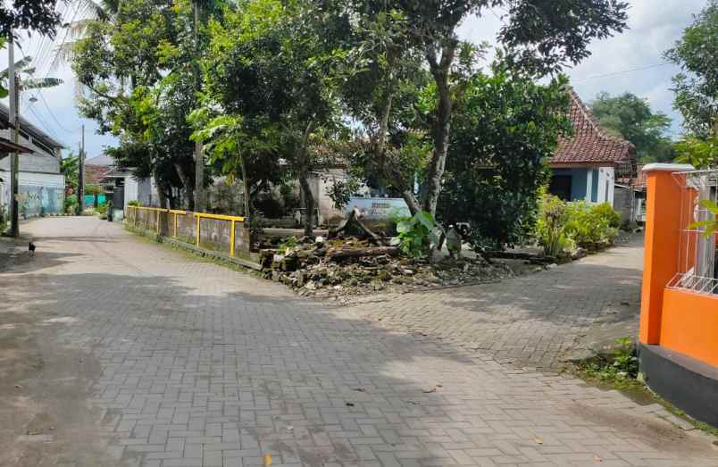 tanah strategis 340m2 dekat mall sch jogja