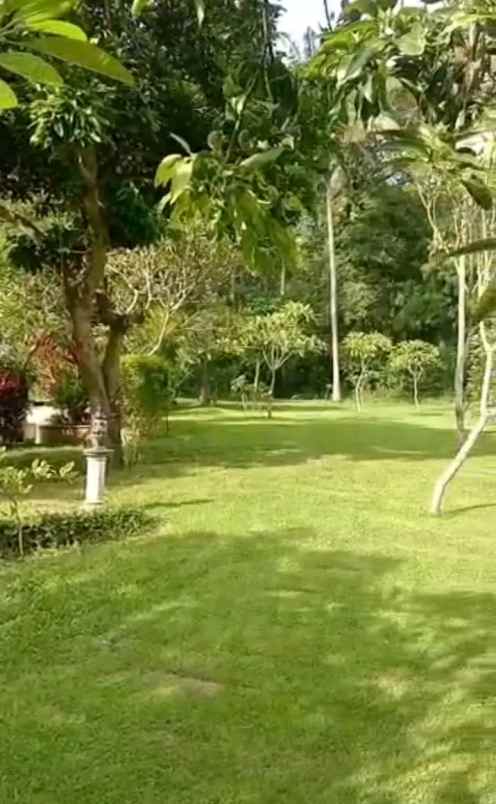 villa dijual cepat lokasi senggigi lombok