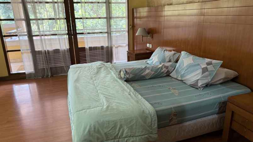 villa mewah di gadog ciawi puncak bogor