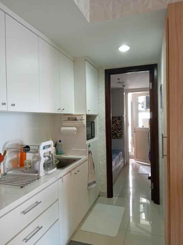 apartemen jl boulevard barat raya