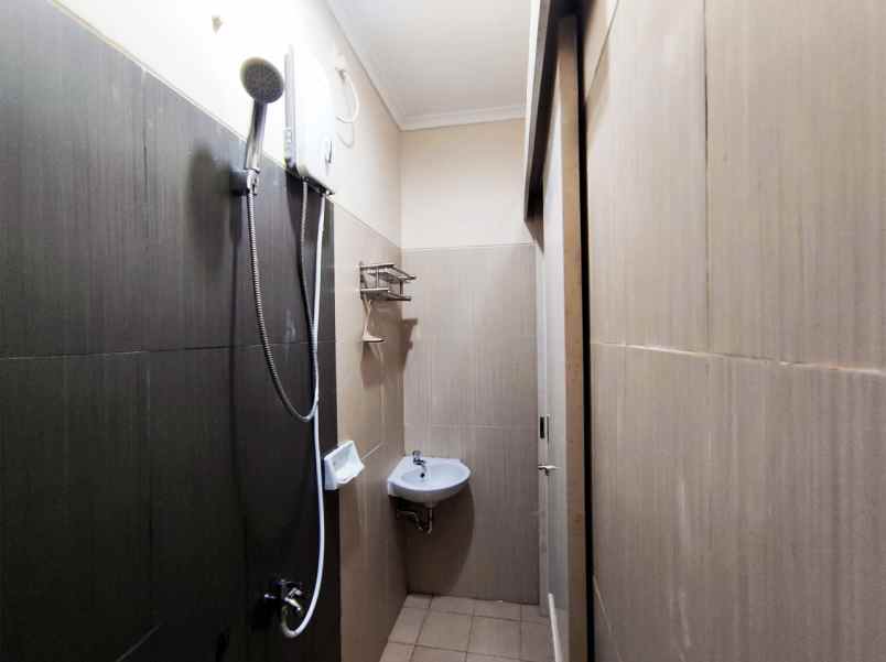 arcadia village rumah hook 5br