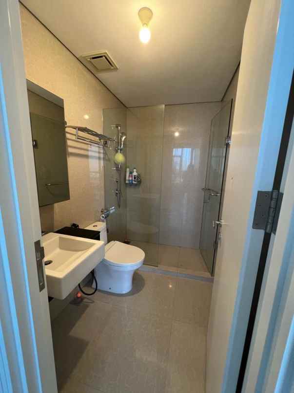 ciputra world voila lantai 20 2 br