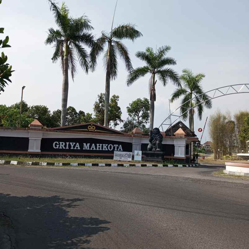 dalam cluster dekat tugu jogja shm p unit