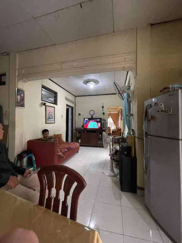 di jual cepat rumah cempaka putih jakpus