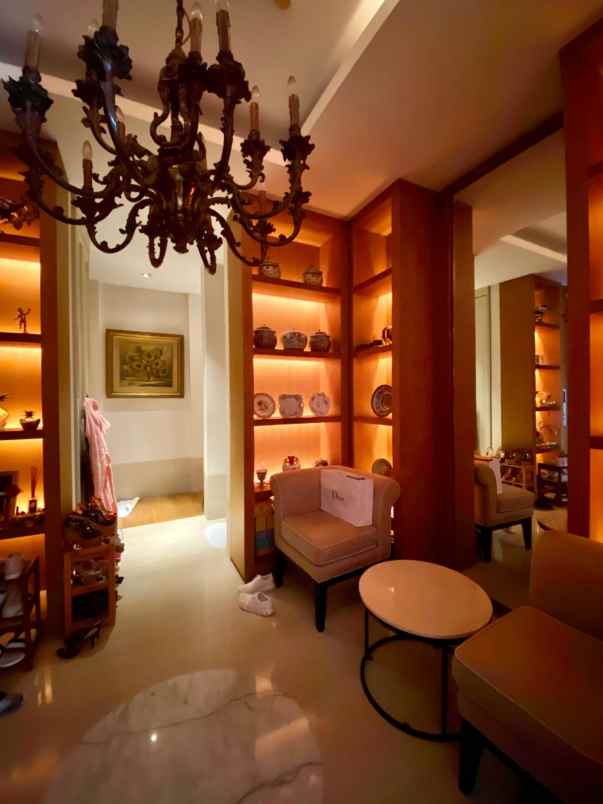 dijual apartemen darmawangsa