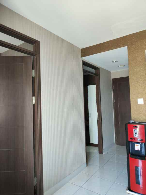 dijual apartemen full furnished di mekarwangi square