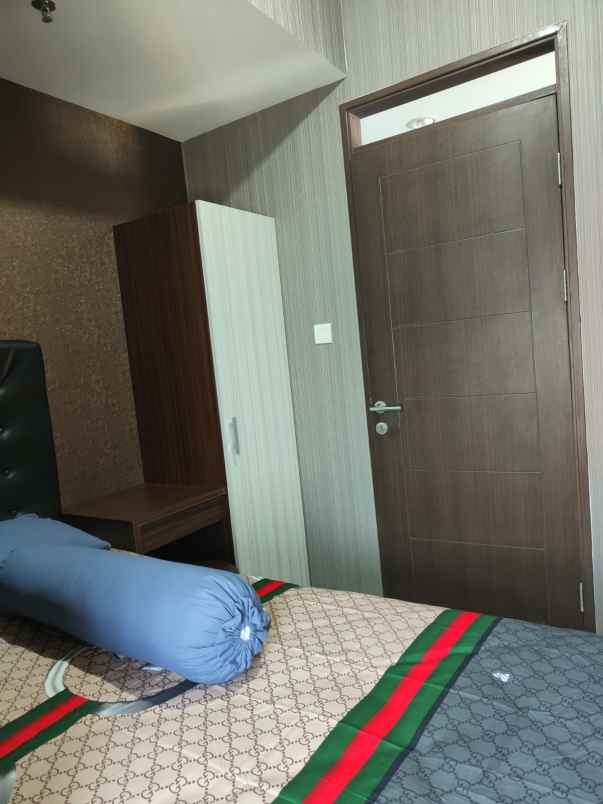 dijual apartemen full furnished di mekarwangi square