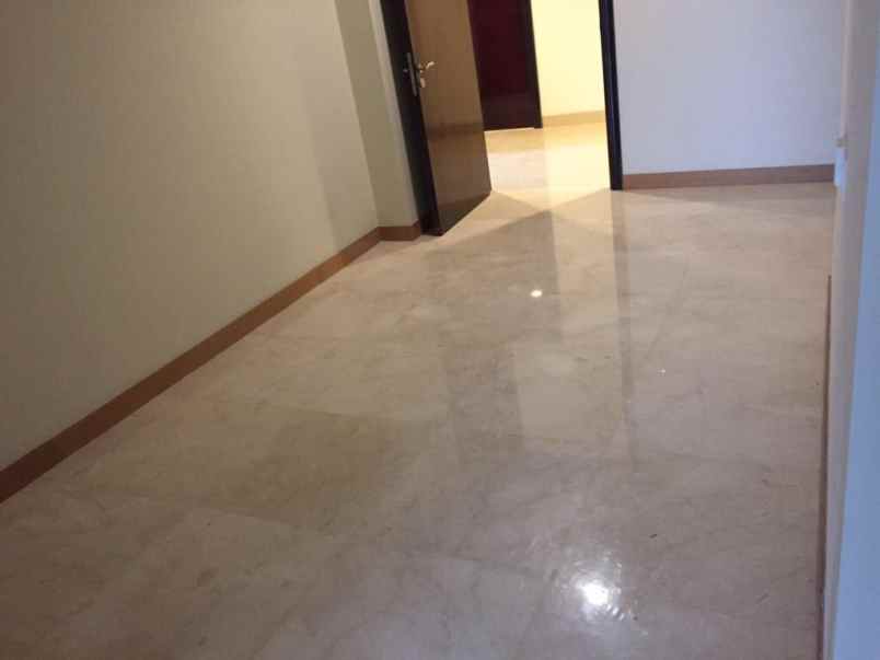 dijual apartemen middle road rungkut