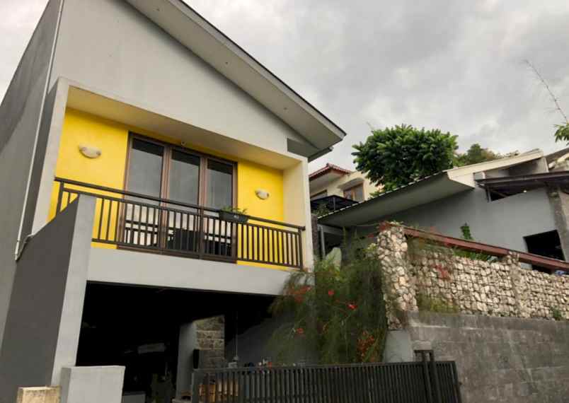 dijual cepat rumah di awiligar cikutra dago bandung