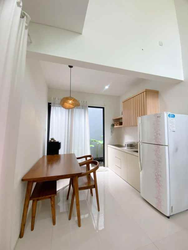 dijual cepat rumah di golden cikeas