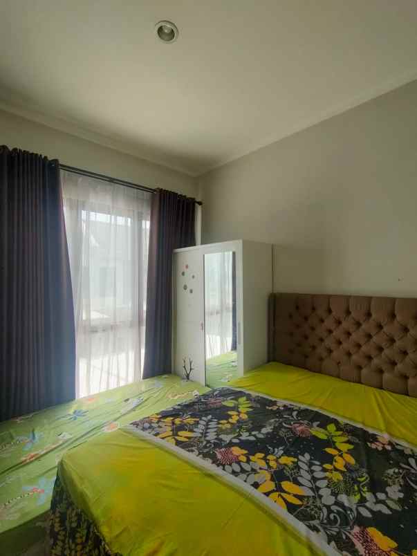 dijual cepat rumah murah diolive summarecon bekasi