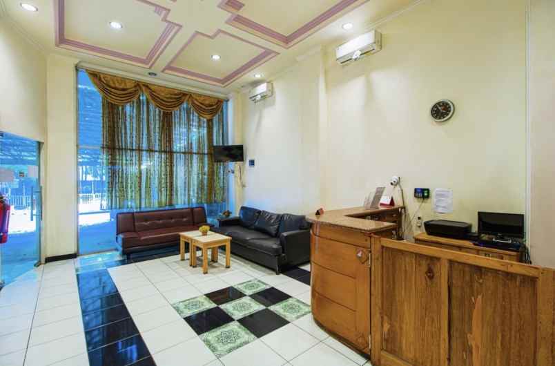 dijual hotel jl raya husein