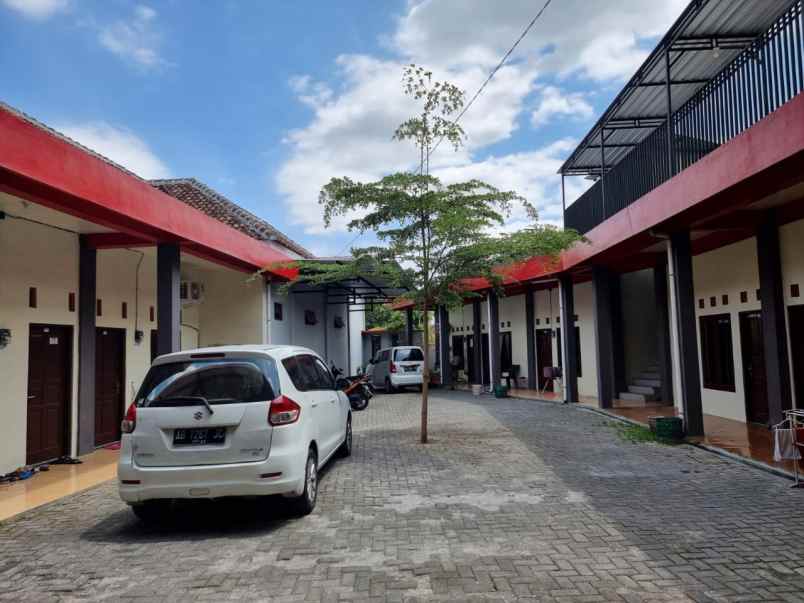 dijual kost bareng kidul