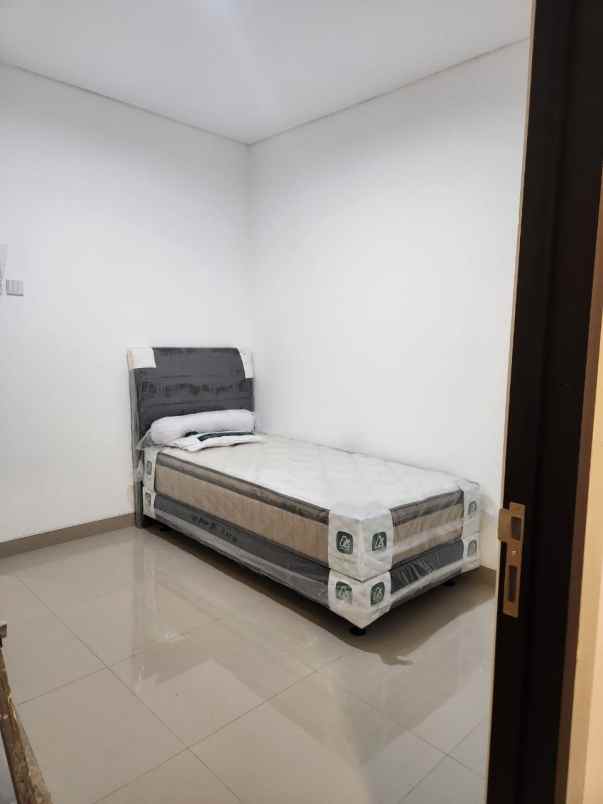 dijual kost menteng jakarta selatan