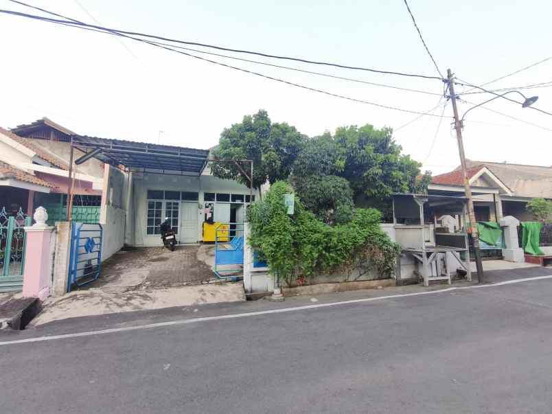 dijual murah bu rumah puspowarno